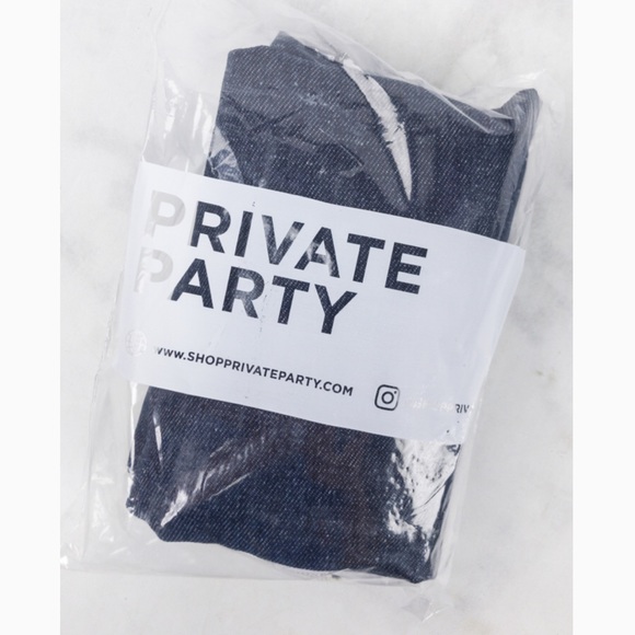 ♡PrivateParty♡ Gym Bag - Picture 8 of 9